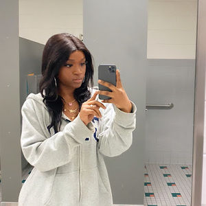 Meet your Posher, Isha